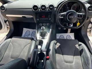 /photos/11461/01019790-32b6-4811-ae3a-a5589f640a72_i320x240.jpg