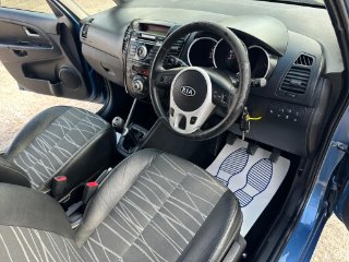 /photos/11461/2421b798-c98c-432c-98ee-e980581ce4e4_i320x240.jpg